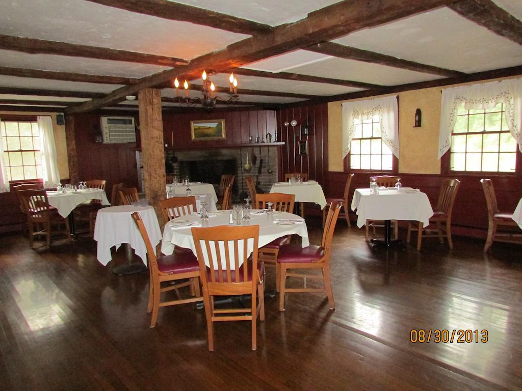 Curtis House Hotell Woodbury Exteriör bild