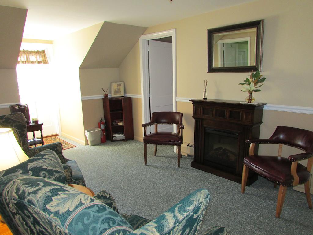 Curtis House Hotell Woodbury Exteriör bild